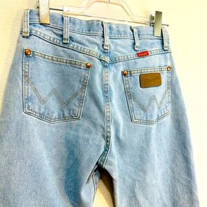 High waisted Wrangler Jeans